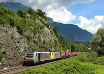 186 281 + 189 90x mit dem Winner-KLV am 15.06.2011 unterwegs bei Jenbach.