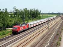 120 501 mit EC 64 vor Mammendorf (27.06.2006)