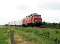 232 309 mit IC 2084 vor Buchloe (29.06.2006)