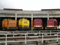 Am 15.09.12 war bei der IG Traditionslok 58 3047 e.V. Glauchau ein Bw Fest. Hier die 293 023-8, V100.01 (202 481-8), 204 347-9 und 204 354-5.