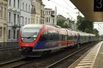 DB 643 706 + DB 643 202  Samen de toekomst in! Gemeinsam in die Zukunft  + DB 643 210 im Bonner Hbf am 20.7.2012 