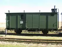 Schmalspur-Packwagen KDw [975-312] der ehem.  DR  f�r den  POLLO , Mesendorf [20.08.2011]