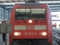 eine 101 zu sehen am m�nchener hbf aufgenommen am 31.12.2005 .