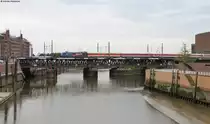  101 100-6  Engeriewende  mit dem AZ 1357 (Narbonne-Hamburg Langenfelde) (?)auf der Oberhafenbr�cke 5.8.12
