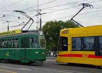 Generationentreffen auf der M�nchensteinerbr�cke. Be 4/4 643 aus dem Jahre 1967 und der Tango Be 6/10 166 aus dem Jahre 2012. 45 Jahre Unterschied. Die Aufnahme stammt vom 18.09.2012.