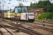 185 664 donnert durch Rosenheim mit dem  Warsteiner  auf dem Weg nach Salzburg - 15/09/2012