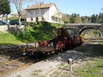 Ein Unterhaltszug verl�sst G�nolhac um nach Villefort zu gelangen... 19.04.2006