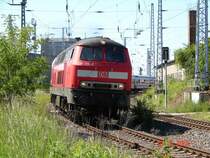 BR 218 315-0 kurz nach verlassen des Rostocker hbf&acute;s. Aufgenommen am 10.6.06