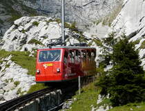 Pilatusbahn - Triebwagen Bhe 1/2 30 unterwegs auf Bergfahrt am 10.09.2012