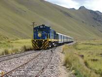 PeruRail 654 ( Alco/MLW DL560D von 1973 ) La Raya - 25/04/2007