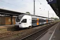 Der RRX Flirt ET 6.04 beim Halt in Wanne-Eickel. Aufgenommen am 28.06.2012.