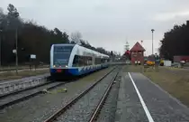 UBB 29418 Swinoujscie Centrum - Z�ssow f�hrt am 29.12.2011 in den Bahnhof Seebad Heringsdorf ein