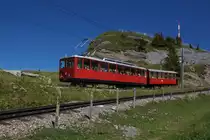 Bhe 2/4 1 und B 16 befinden sich am 17.8.12 unterhalb von Rigi Kulm.