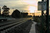 Eigentlich sollte es eine Gegelichtaufnahme des erneuerten Gleisk�rpers in Radebeul 
Weintraube (Strecke  Dresden Neustadt - Coswig ) sein, aber die Panasonic Cam kommt hier schnell an Ihre Grenzen. 29.09.2012 07:38 Uhr.  = Ablehnung ?