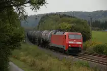 152 155-8 vor dem t�glich verkehrenden Kesselbomber GC 60911 Duisburg Ruhrort Hafen - Gro�korbetha im  Himmlreich  bei Altenbeken, 29.09.2012.
