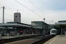 Noch ist der Stuttgarter Hbf oberirdisch, jetzt werden wahrscheinlich Jahrzehnte lang Baustellen und Zugversp�tungen die Stuttgarter Bahn pr�gen, bis der neue Durchgangsbahnhof endlich fertiggestellt ist. Aber bis dahin m�ssen die Gleise trotzdem instandgehalten werden, was im Moment leider etwas vernachl�ssigt wird, sodass schon der zweite IC in diesem Jahr entgleist ist. (26.09.12)