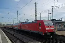 146 209-2 f�hrt mit 5 Dostos in den Stuttgarter Hbf. (26.09.12)