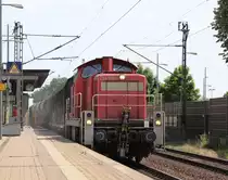 294 870-1 mit einer kleinen �bergabe aus Seelze kommend. Aufgenommen am 29.06.2012 in Dedensen-G�mmer.