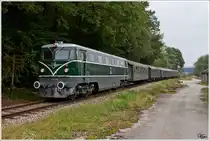 Die �GEG 2050.05 f�hrt mit SR 17595 von Ampflwang nach Passau Hbf.
Gsteinedt 29.9.2012
