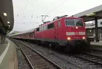 111 147-5 steht am 06. Oktober 2012 mit einem RE nach Stuttgart Hbf im N�rnberger Hbf.