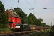 Am Abend des 14.6.12 zog die MRCE ES 64 F4-090/E189 990 (im Einsatz f�r Captrain Italia) einen Paierzug durch Ratingen-Lintorf.