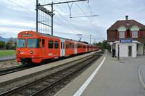 Abschiedsfahrt der zweiteiligen Mandarinli: Im Bild ist der Fotoextrazug, bestehend aus den Be 4/8 42, 45 und 43, in Biberist, 14.10.2012.

