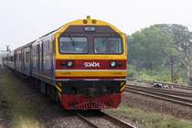 HID 4506 (Co'Co', de, Hitachi, Bj.1993) f�hrt am 17.Mai 2012 beim Einfahrsignal des Bf. Ayuttaya mit einem EXP in Richtung Bangkok.