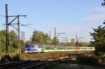 EP07 330 bei der Einfahrt in Katowice-Ligota aus Richtung Katowice (09.10.2012)