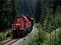 G�terverkehr im oberen Vogtland: Nochmals konnte ich am 08.08.2012 261 062 mit EK74831 Oelsnitz - Zwickau erwischen, m�glich wegen Kreuzung mit der Vogtlandbahn in Muldenberg. Selbiger Zug wie in Bild 636200 zwischen Muldenberg und Gr�nbach nach erfolgreicher Verfolgung mit dem Fahrrad, 08.08.2012.