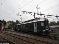 BFe 4/4 1643 ''Wyl�nderli'' am 30.9.2012 beim Lokdepot Ost in Winterthur (Fotostandort anl�sslich der Eisenbahn-Modellbautage �ffentlich zug�nglich). Eigentlich h�tte man den letztj�hrigen Standort der EMB, die Eulachhallen bevorzugt. Doch dies war aufgrund einer Termin�berschneidung nicht m�glich. So wurde ein Teil der Ausstlelung ins Lokdepot Ost von Winterthur verlegt. Hierzu musste jedoch der BFe 4/4 ins Freie abgestellt werden. Zusammen mit dem historischen Speisewagen, sorgten die f�r das leibliche Wohl der Beuscher.