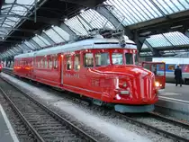 Die  Churchill Rote Pfeil  RAe 4/8 1021 im Z�rich HB - 11-10-2012