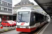 ST. GALLEN (Kanton St. Gallen), 04.10.2012, Wagen 31 der Appenzeller Bahnen als S12 am Bahnhof St. Gallen; hierbei handelt es sich um die ehemalige Trogenerbahn (bis 2006), die heute als Linie S 12 in das Netz der S-Bahn St. Gallen integriert und somit Teil des Tarifverbunds Ostwind ist