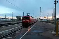 143 043-8 bei der Bereitstellung in Leipzig Hbf um dann als RE nach Hoyerswerda zu fahren.14.01.2012