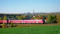 durch das herbstliche Hilbersdorf bei Freiberg (Sachsen) kam am 21.10.12 ein IRE bei sch�nstem Sonnenschein Richtung Dresden