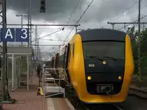 Buffel 57 (ehemalige NS 3439) von Syntus mit Regionalzug BE 20011 Hengelo-Bad Bentheim von Syntus/Bentheimer Eisenbahn auf Bahnhof Bad Bentheim am 12-7-2012. Die Bahnsteige in Bad Bentheim ist zu tief f�r die Niederl�ndische Triebwagens.