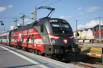 1116 138-9 Heeressport kurz nach der Ankunft in Salzburg Hbf am 03.08.2012