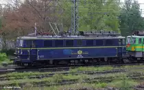 Deutsche Privatbahn 142 191-6 Lok DP 55 in Farbgebung   Orientexpress   auf der Fahrt mit 142 159-3 Lok DP 60 von K�then nach Dornburg (Saale), fotografiert in Halle (Saale) am 14.05.2010  --> Die Lok wurde 1972 von LEW Henningsdorf mit der Fab.-Nr. 13623 gebaut.