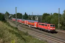 Die 111 077-4 am 08.09.2012 mit dem RE9 (Aachen - Siegen) in Eschweiler Hbf.