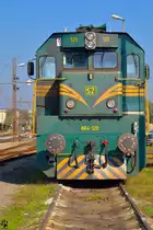 S� 664-120 wartet in Pragersko auf Neuauftrag Richtung Hodo�. /23.10.2012