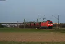 152 002 mit 7 Sch�ttgutwagen am Haken Richtung S�den bei Graben-Neudorf. Aufgenommen am 23.10.2012.