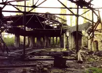 Das sp�tere  Technikmuseum Berlin , Zustand August 1981. Blick auf die Reste des Lokschuppens. Scan vom Papierabzug.