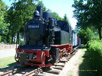 Die POLLO- Lok 994644 war 1965-1969 in der Prignitz
im Einsatz- seit 2003 �bernimmt 994511 der Pre�nitztalbahn
wieder den Fahrbetrieb zu Himmelfahrt (Juli 2006)