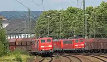 Zu einem Treffen der besonderen Art kam es am 4. August 2012 in Koblenz-L�tzel: Eine Doppeltraktion aus 151 076-6 und einer weiteren 151 trifft auf die 151 151-8, die das Ende eines Lokzuges bildete.