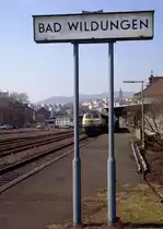 Sp�tes Bundesbahnflair in Bad Wildungen mit 216 186 am 11.03.1995.