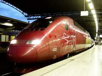 4302 am Morgen des 4. Februar 2003 kurz nach Ankunft aus Paris Nord im Gare du Midi/Zuidstation in Br�ssel.