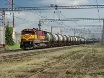 Eesti Raudtee 1553 (C36-7) mit 62 Waggons Roh�l f�r die Raffinerie in Maardu , Raasiku - 13/06/2007