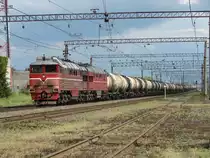 2T3116-1615 mit 62 Waggons Roh�l f�r die Raffinerie in Maardu , Raasiku - 13/06/2007