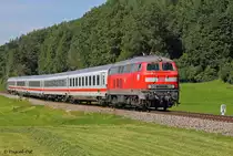 Am 17. August begab ich mich nochmals nach Alst�dten, dieses Mal an das wohl hinl�nglich bekannte Motiv am Einfahrsignal. 218 481-0 sollte an diesem Tag die Zuglok des IC 2085 sein, und so war es schlie�lich auch.