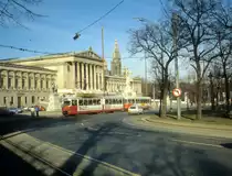 Wien WVB SL BK (E1 4865) Dr.-Karl-Renner-Ring / Parlament im Dezember 1980.