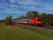 �BB 1216 013 bespannte am 03.11.12 den EC 89 (M�nchen Hbf - Verona P.N.), die Aufnahme entstand an der (ehemaligen) Blockstelle Hilperting.